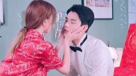 娱乐吃瓜妹妹结婚视频,甜蜜瞬间！吃瓜妹妹与真爱携手步入婚姻殿堂